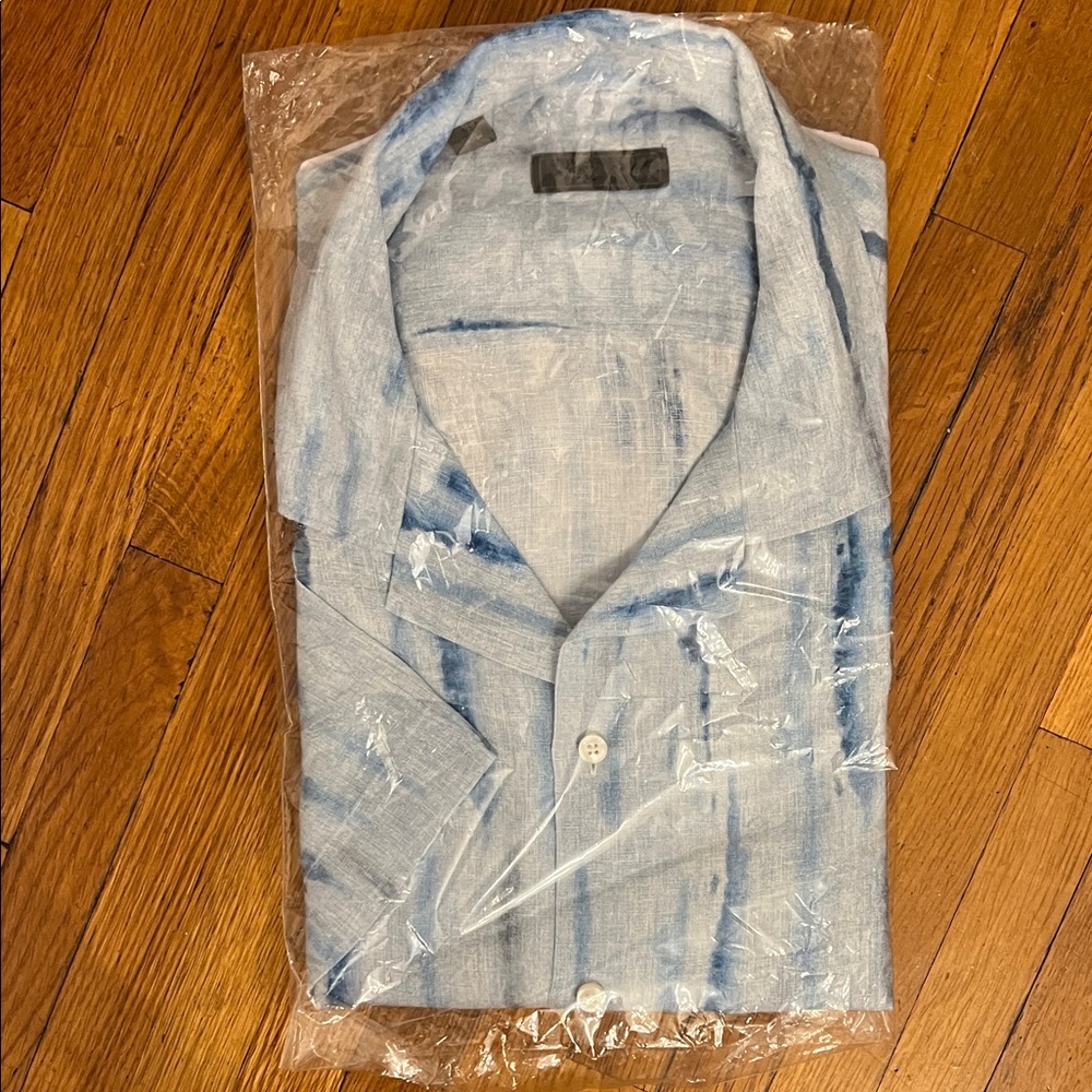 Sals Fifh Avenue Men's Blue and White linen camp Shirt